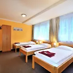 Hotel Luna 3*