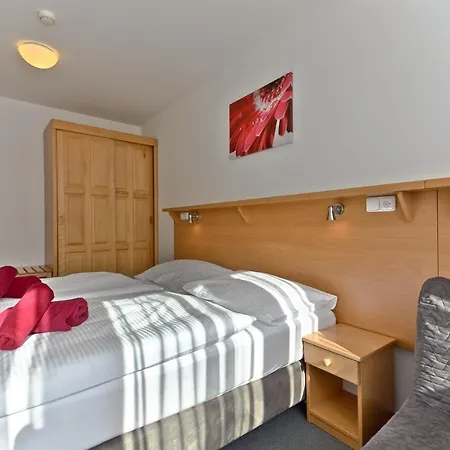 Hotel Luna 3*