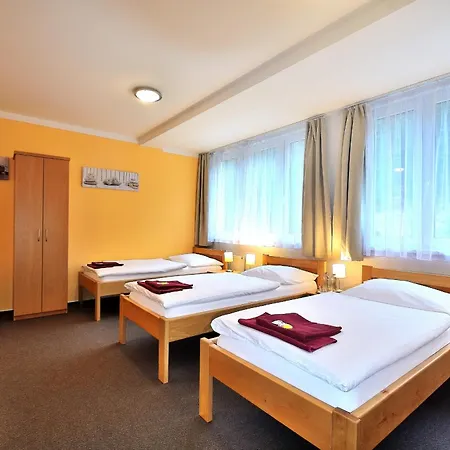 Hotel Luna 3*