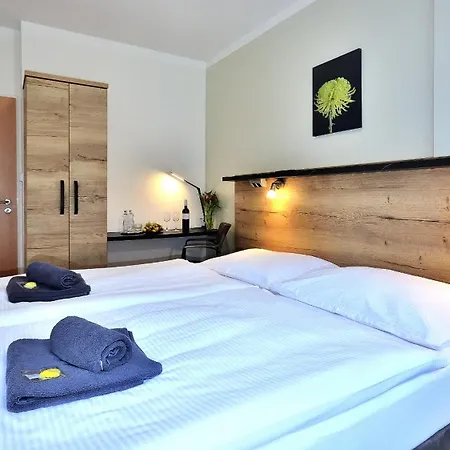 Luna Hotel 3*