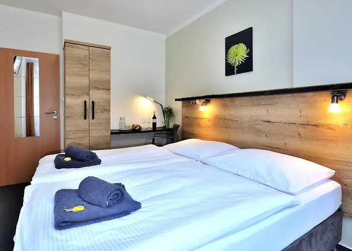 Luna Hotel 3*